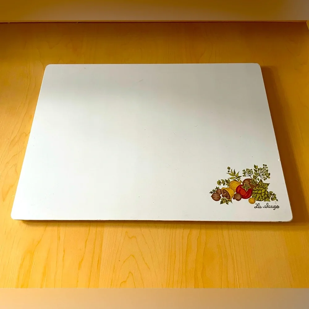 VTG Corningware’s Spice of Life Pattern “La Sauge” Glass Cutting Board. - Picture 3 of 8